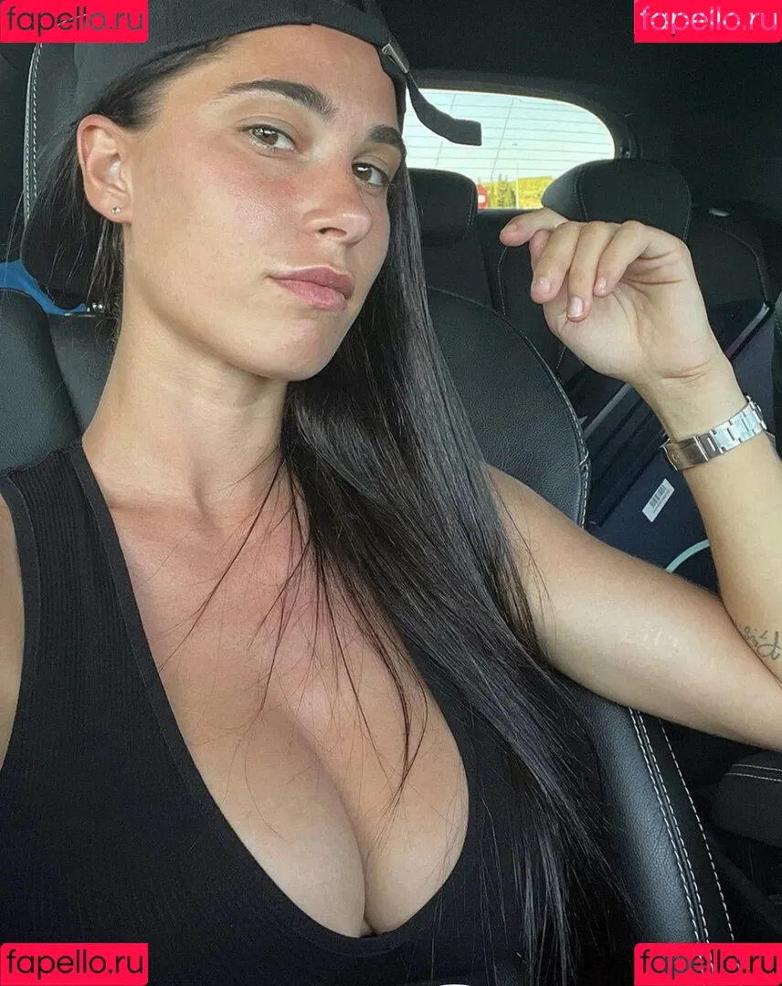 Laura Petard Onlyfans Photo Gallery 