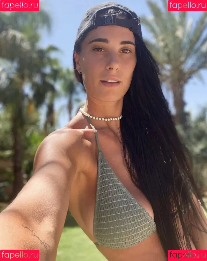 Laura Petard Onlyfans Photo Gallery 