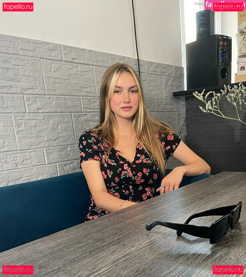 naomi_reyners_vip Onlyfans Photo Gallery 