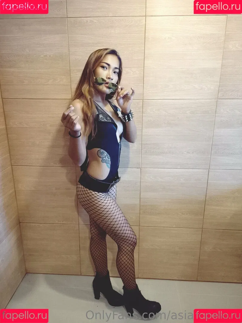 asian-peach Onlyfans Photo Gallery 