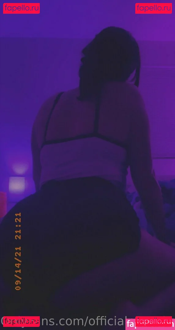 officialmmmkay Onlyfans Photo Gallery 