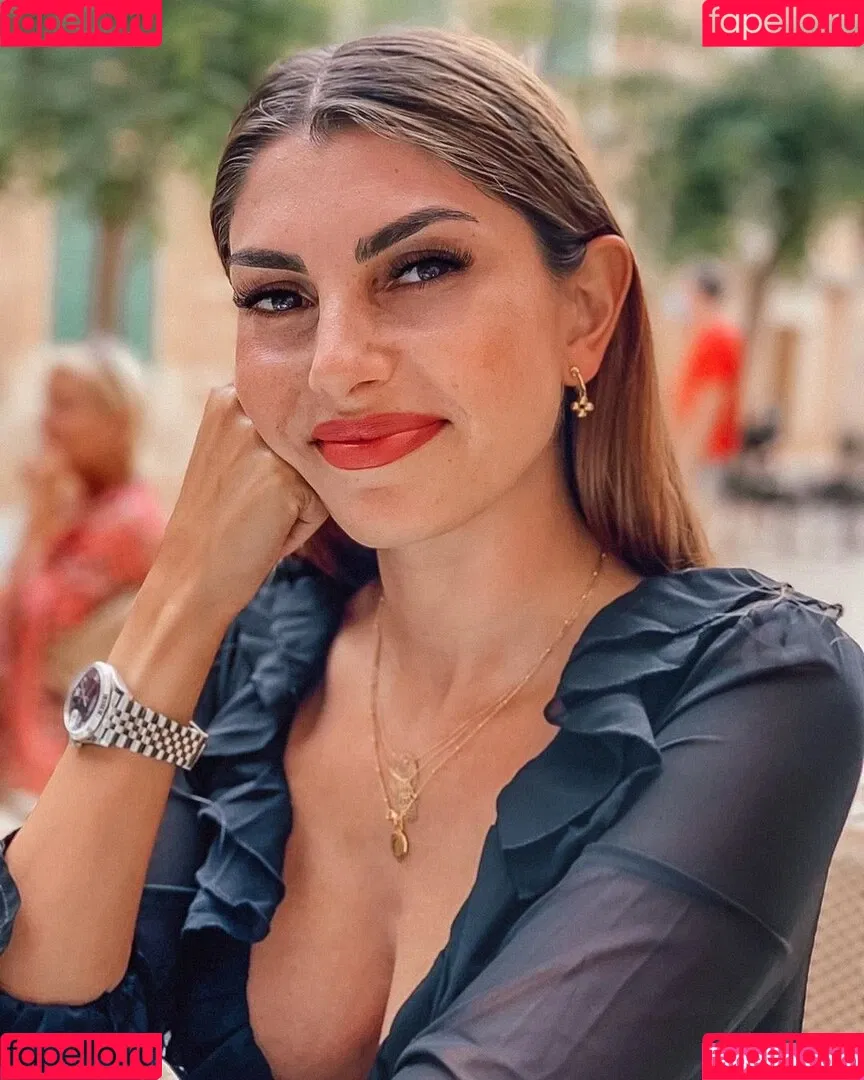Yeliz Koc Onlyfans Photo Gallery 