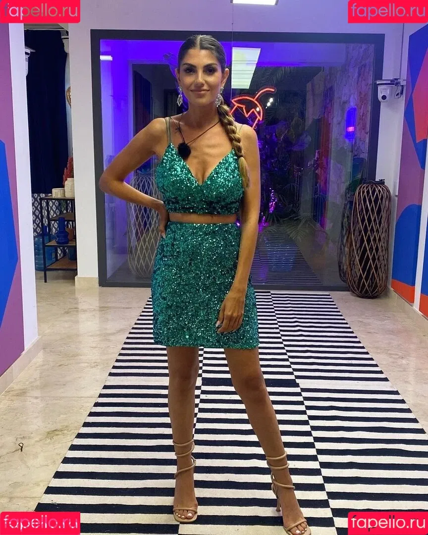 Yeliz Koc Onlyfans Photo Gallery 