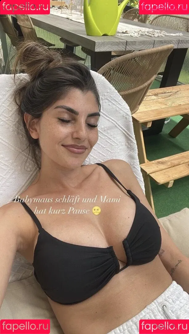 Yeliz Koc Onlyfans Photo Gallery 