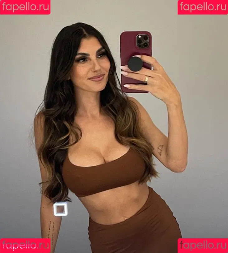 Yeliz Koc Onlyfans Photo Gallery 