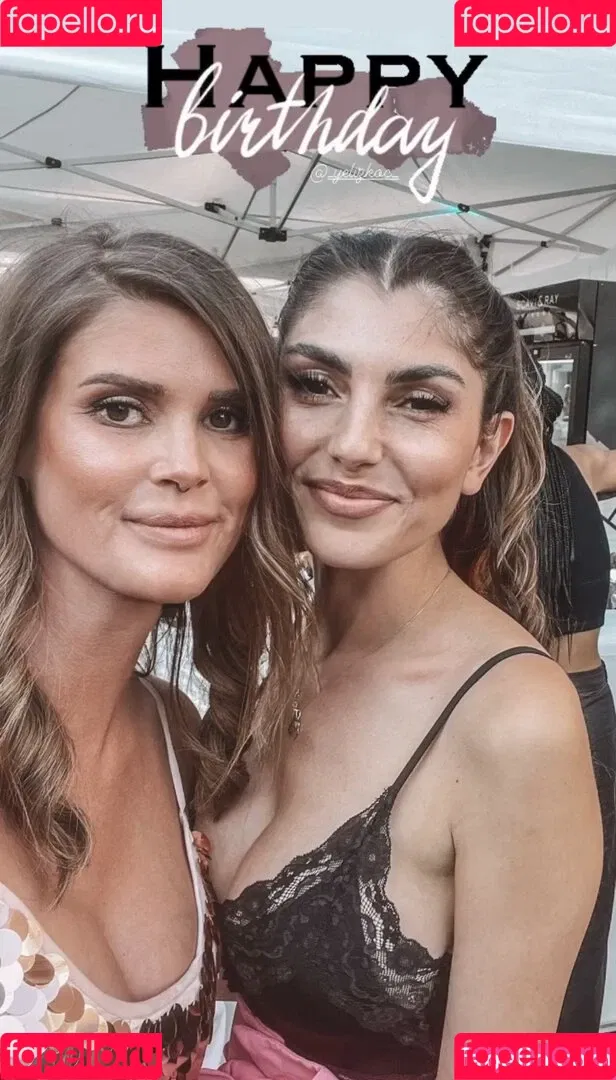 Yeliz Koc Onlyfans Photo Gallery 