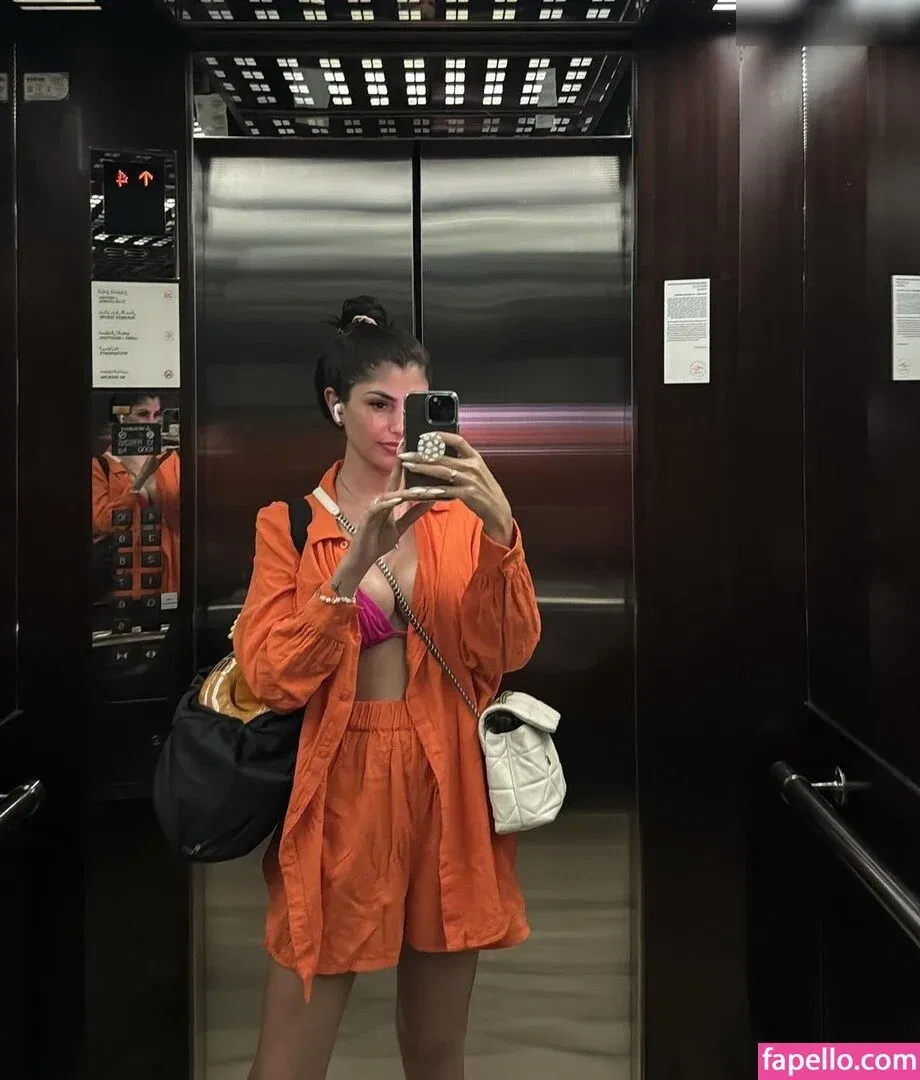 Yeliz Koc Onlyfans Photo Gallery 