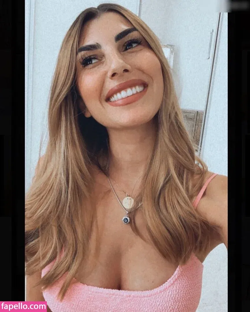 Yeliz Koc Onlyfans Photo Gallery 