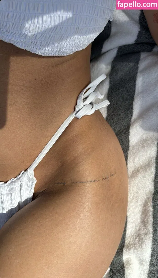 Yeliz Koc Onlyfans Photo Gallery 