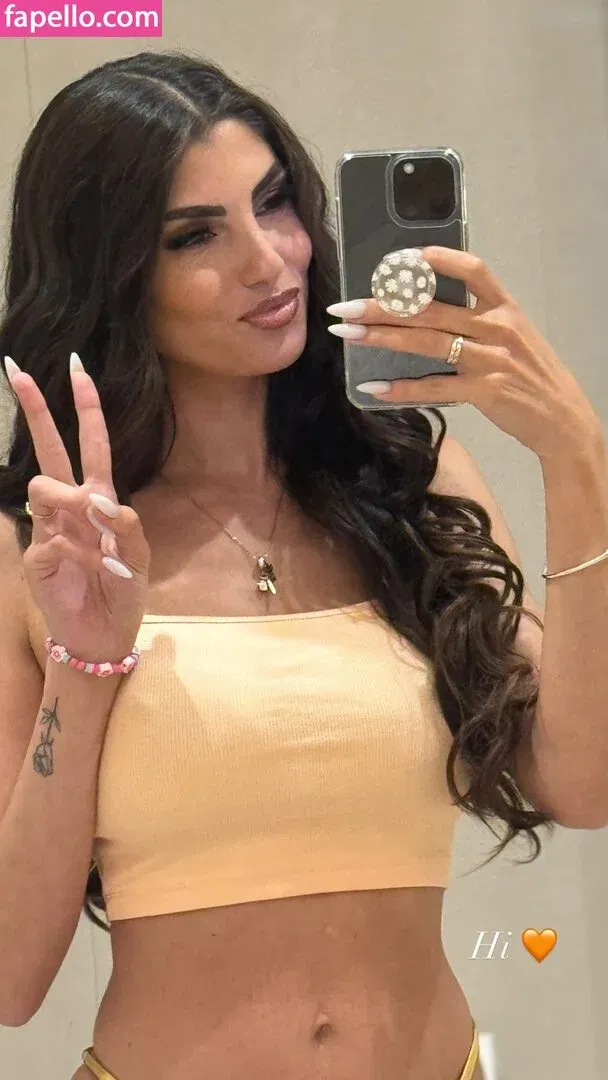 Yeliz Koc Onlyfans Photo Gallery 