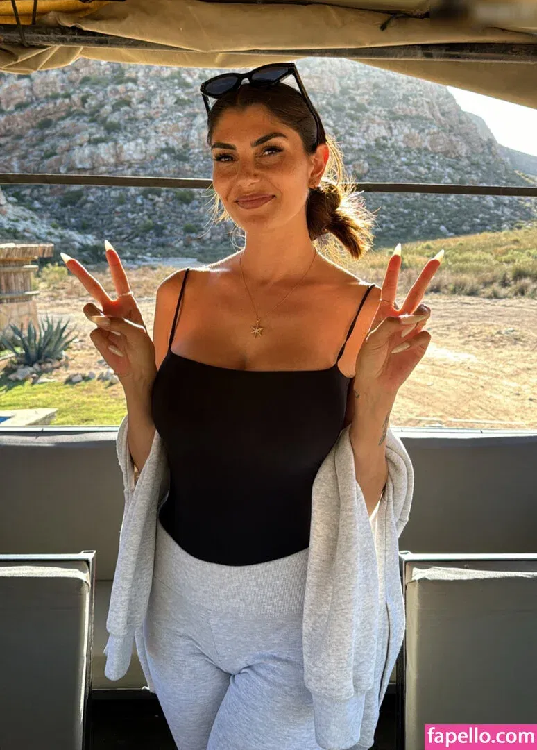 Yeliz Koc Onlyfans Photo Gallery 