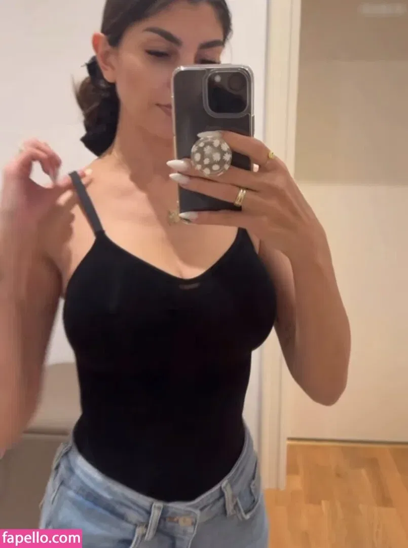 Yeliz Koc Onlyfans Photo Gallery 