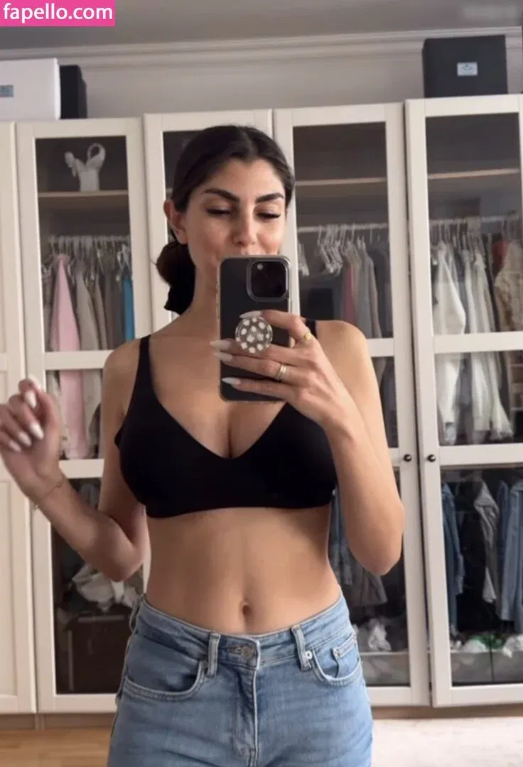 Yeliz Koc Onlyfans Photo Gallery 