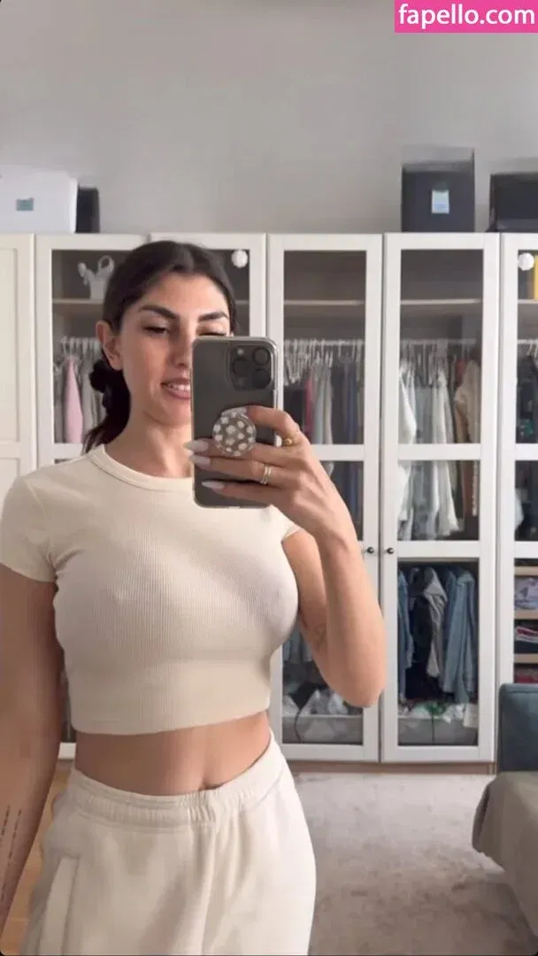 Yeliz Koc Onlyfans Photo Gallery 