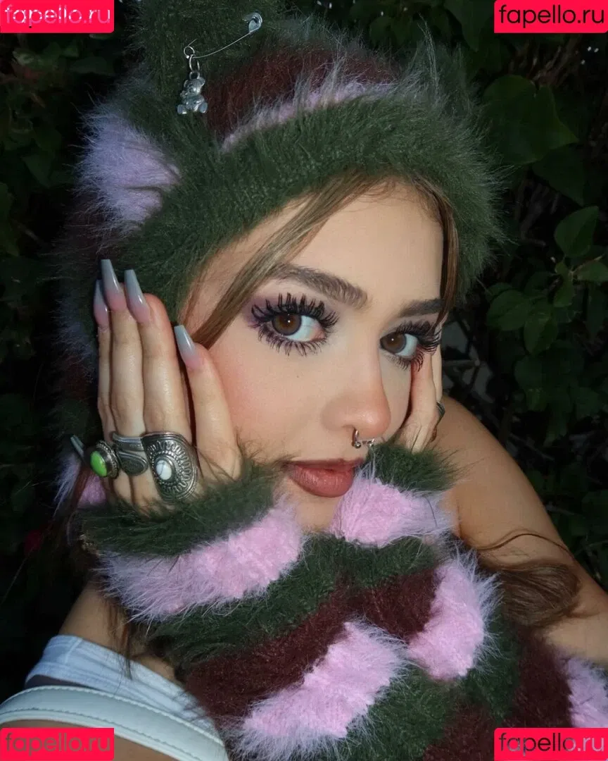 YodelingHaley Onlyfans Photo Gallery 