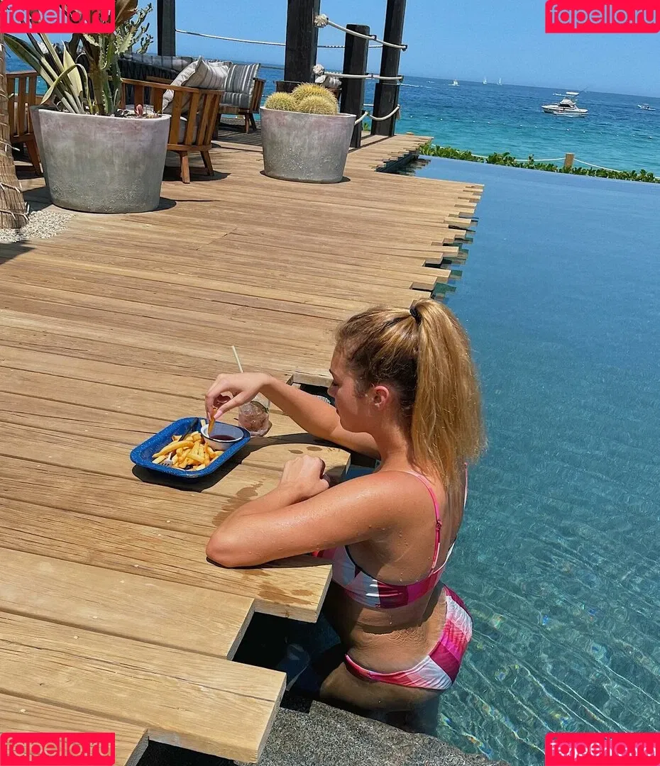 YodelingHaley Onlyfans Photo Gallery 