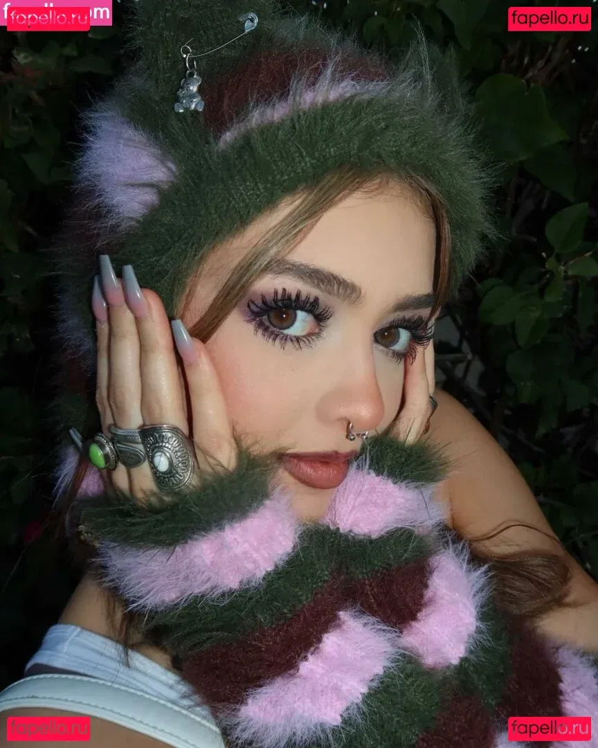 YodelingHaley Onlyfans Photo Gallery 