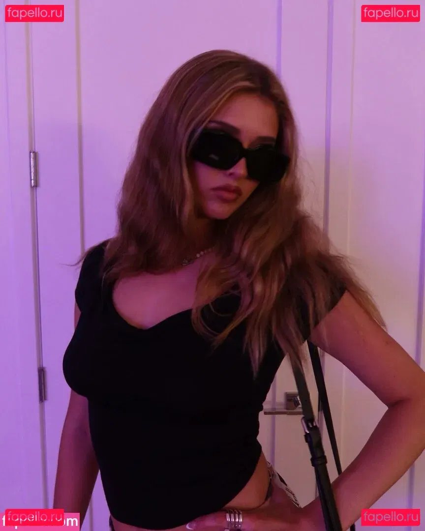 YodelingHaley Onlyfans Photo Gallery 