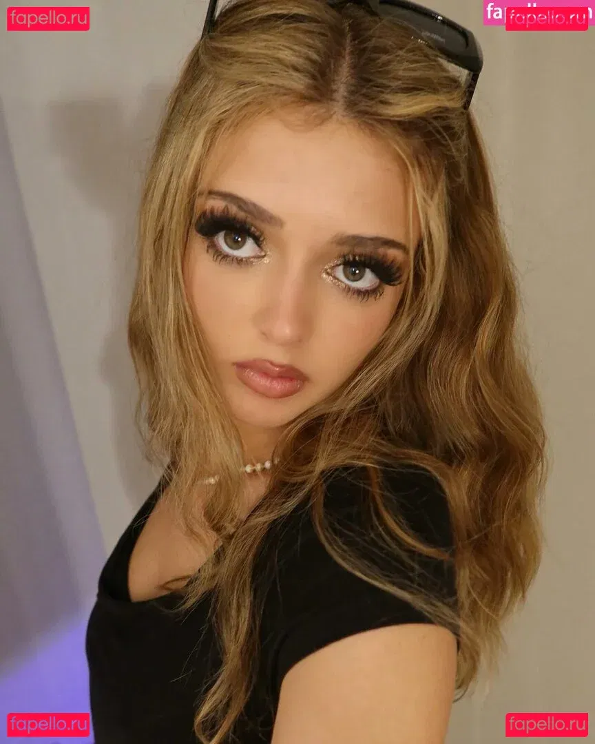 YodelingHaley Onlyfans Photo Gallery 