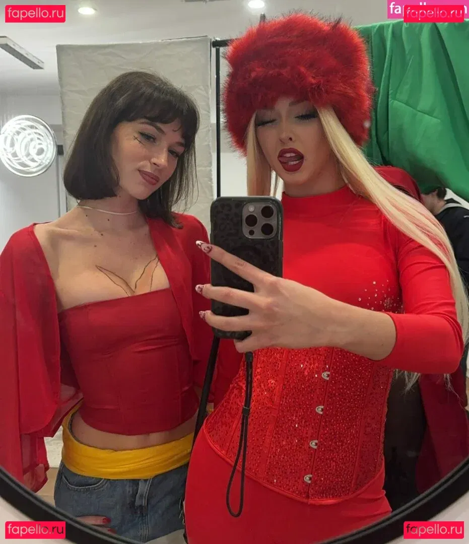 YodelingHaley Onlyfans Photo Gallery 