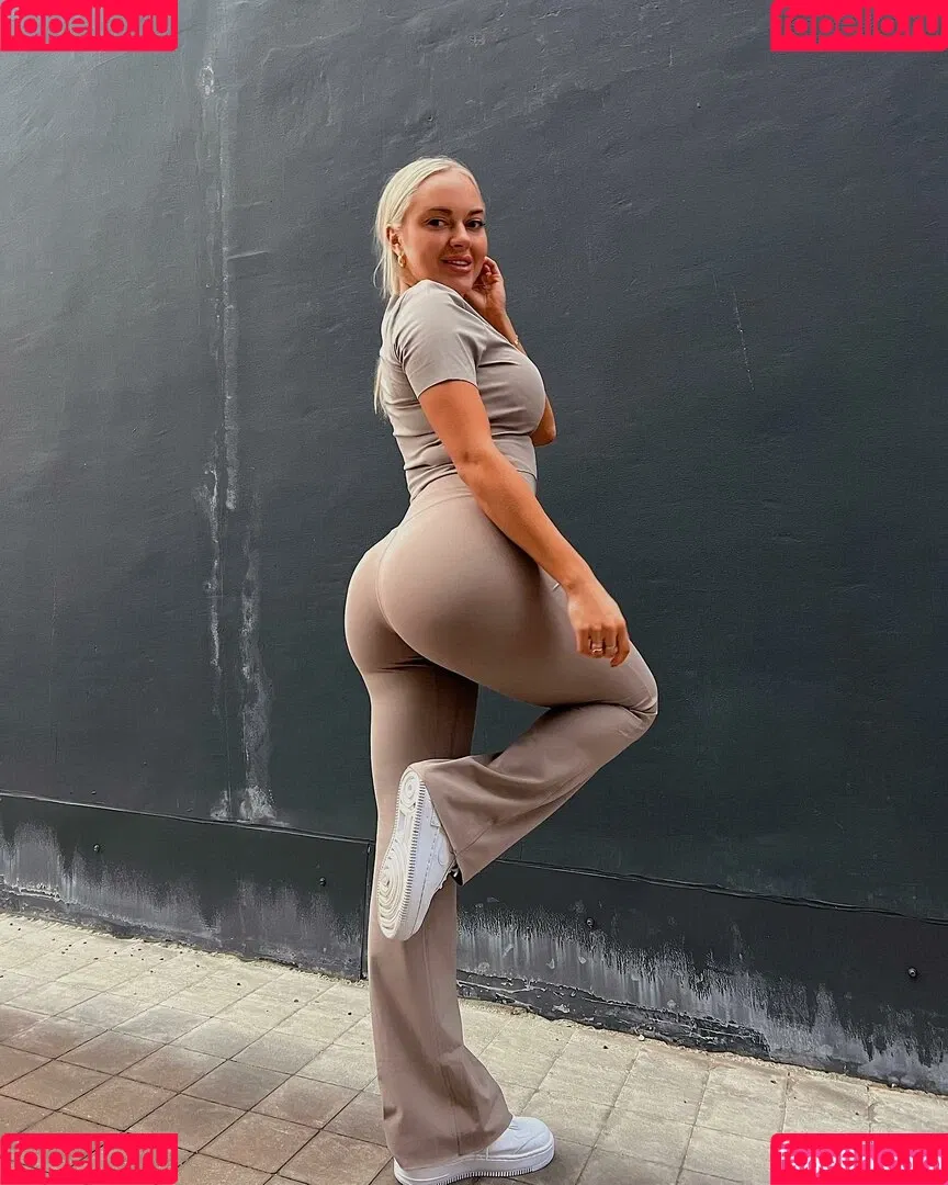 Erna Husko Onlyfans Photo Gallery 
