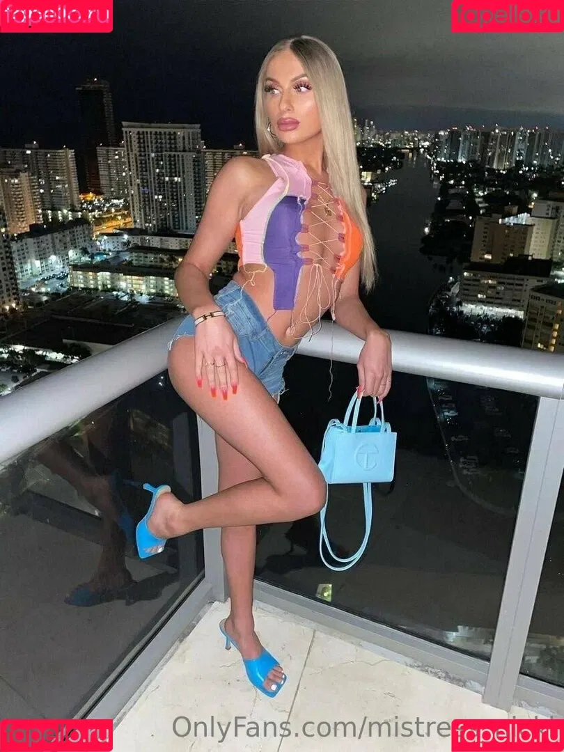 mistress_nicki Onlyfans Photo Gallery 