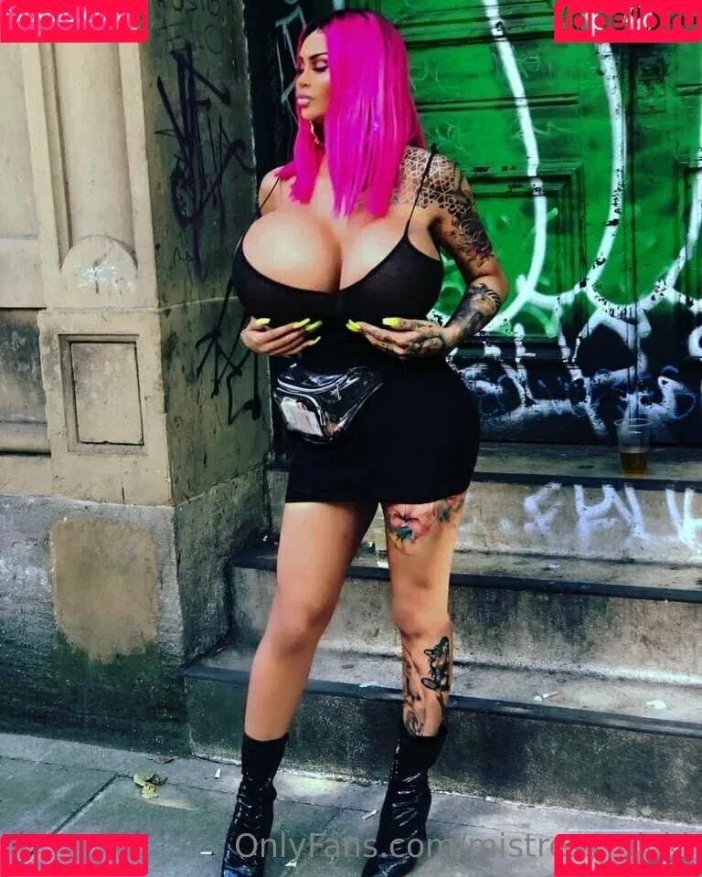 mistress_nicki Onlyfans Photo Gallery 