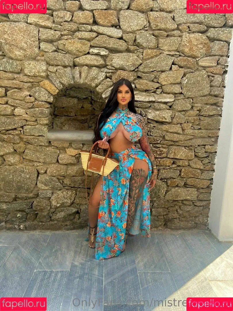 mistress_nicki Onlyfans Photo Gallery 