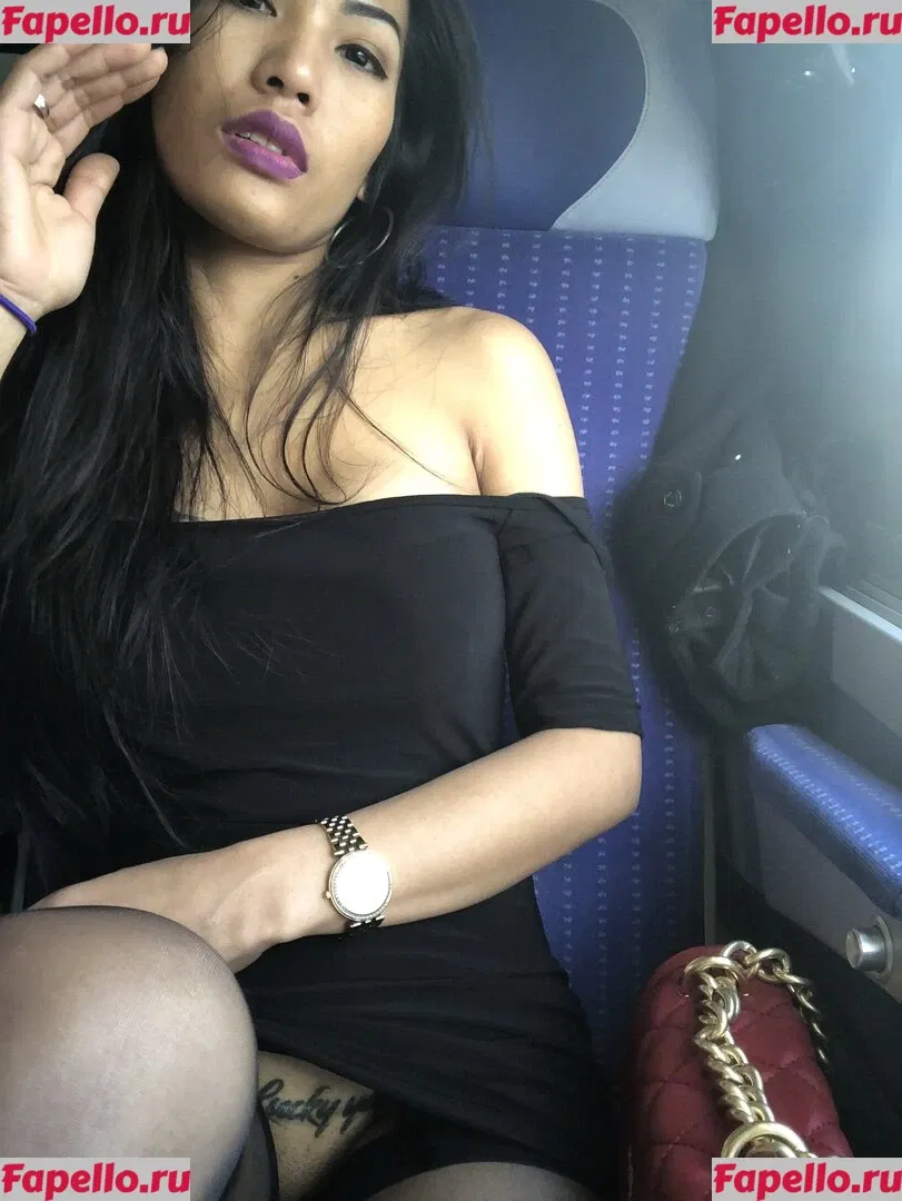 poopea Onlyfans Photo Gallery 