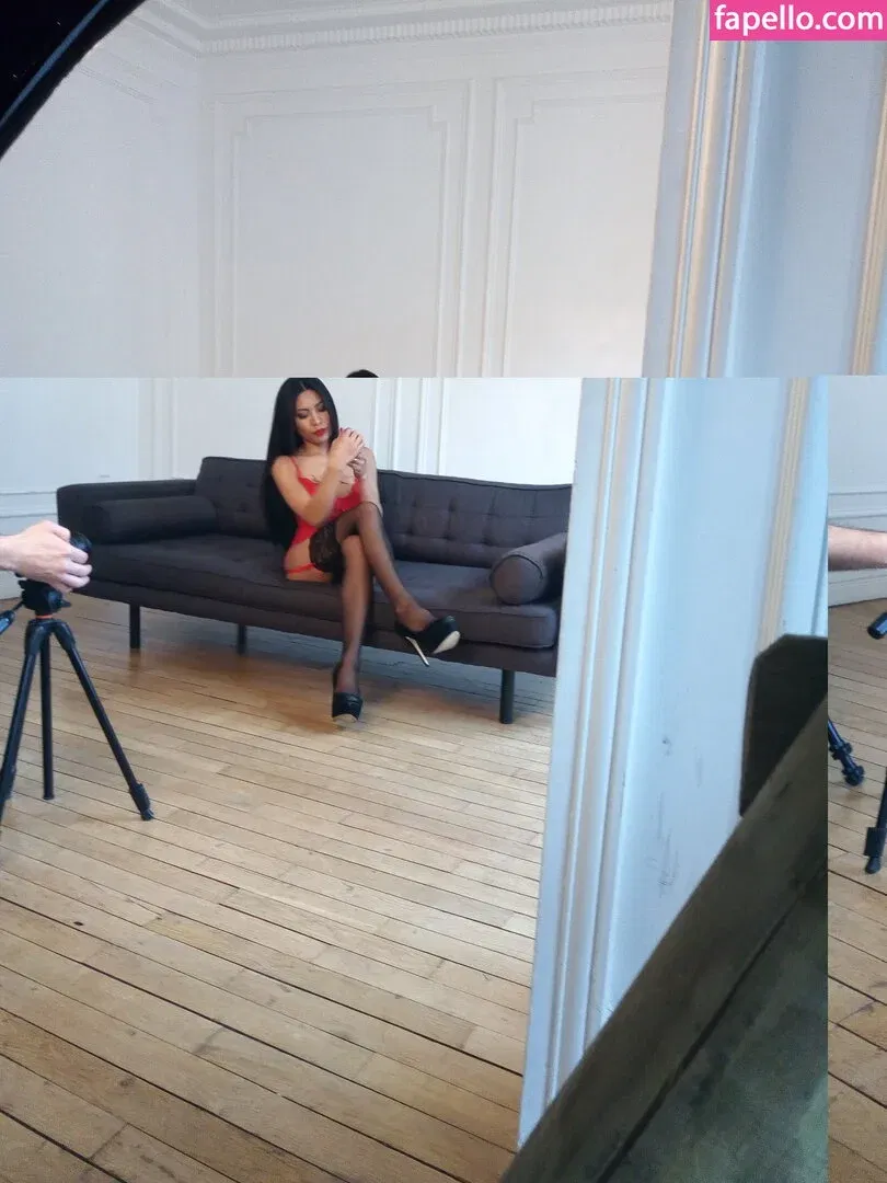 poopea Onlyfans Photo Gallery 