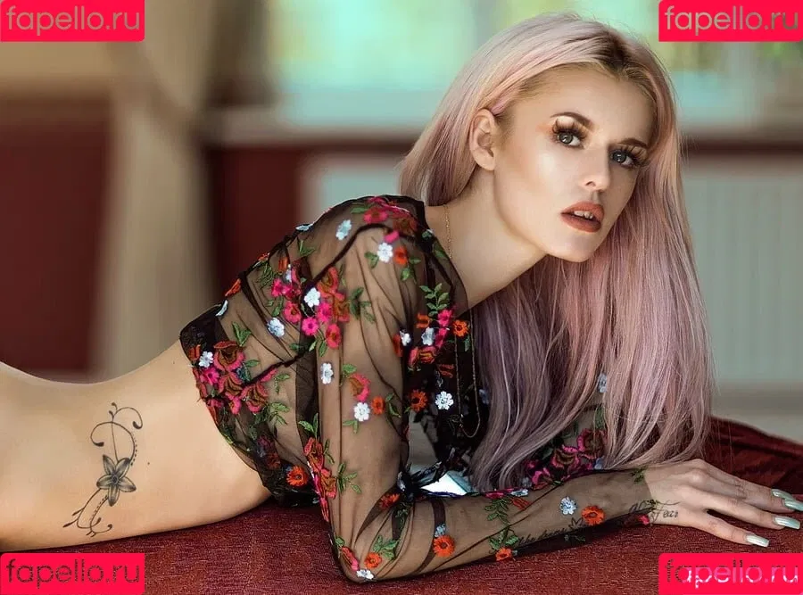 Beth Randell Onlyfans Photo Gallery 