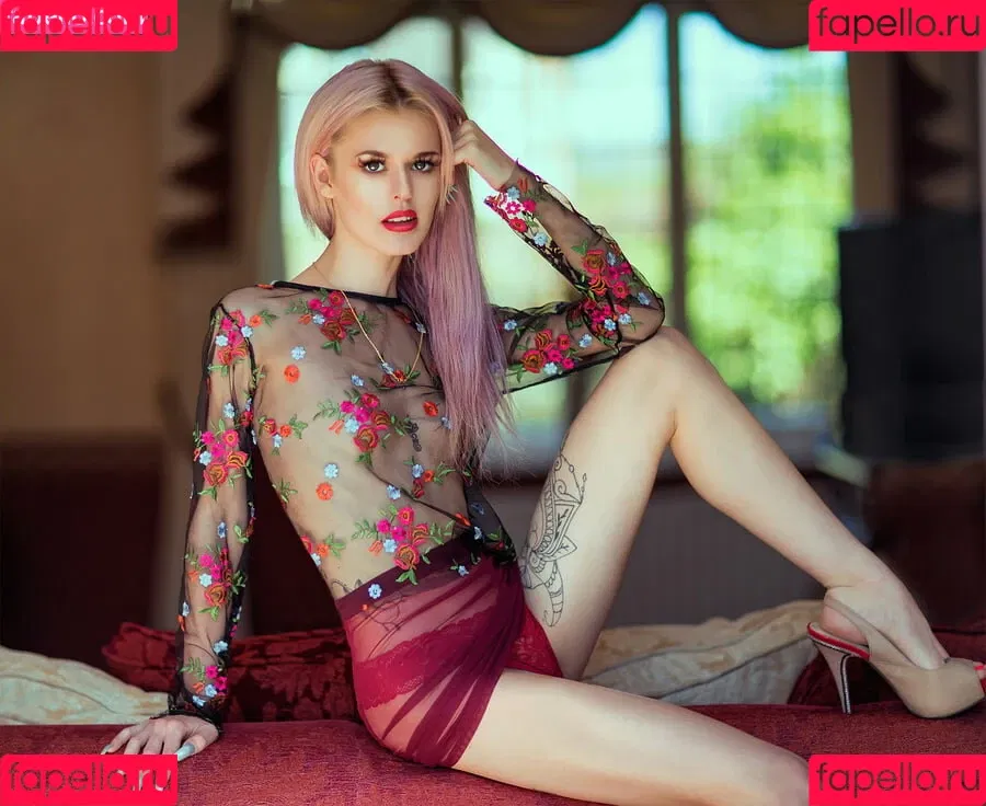 Beth Randell Onlyfans Photo Gallery 