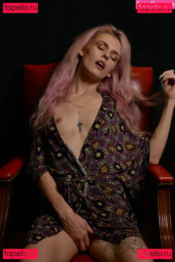 Beth Randell Onlyfans Photo Gallery 