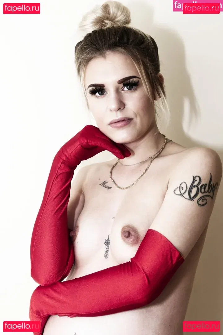 Beth Randell Onlyfans Photo Gallery 