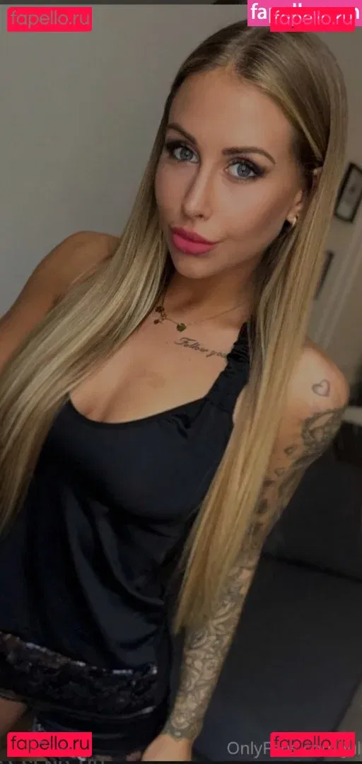 juliagin Onlyfans Photo Gallery 