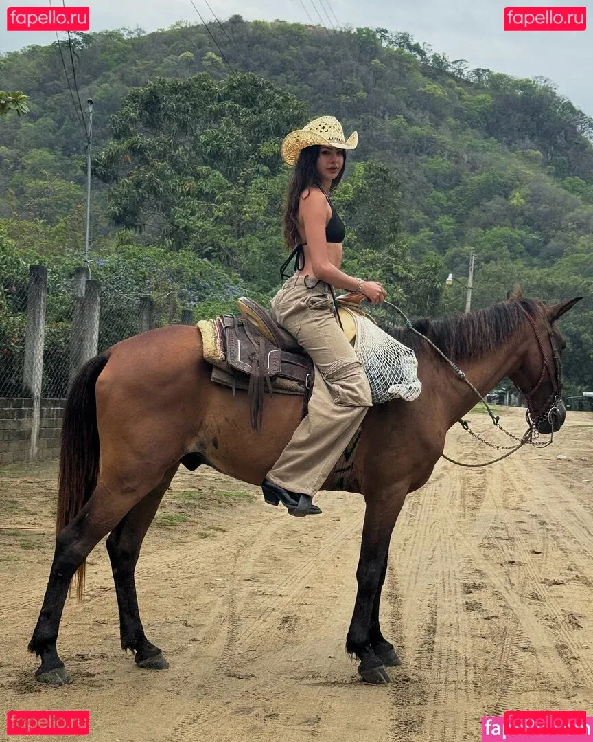 Dany Reyes Onlyfans Photo Gallery 