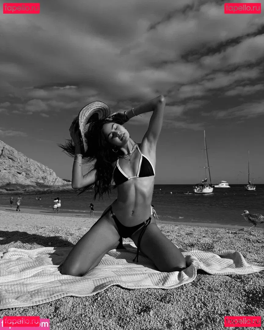 Dany Reyes Onlyfans Photo Gallery 