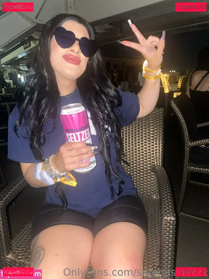 serenasinsxxx Onlyfans Photo Gallery 