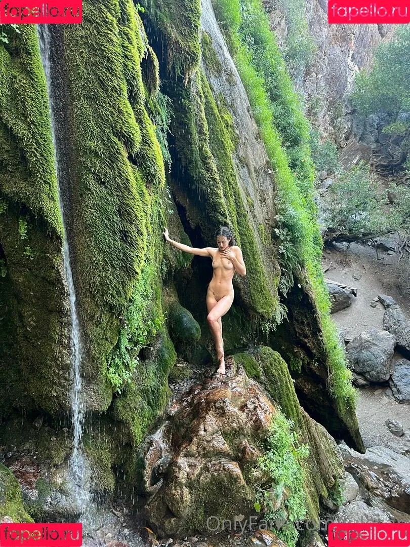 julesari Onlyfans Photo Gallery 