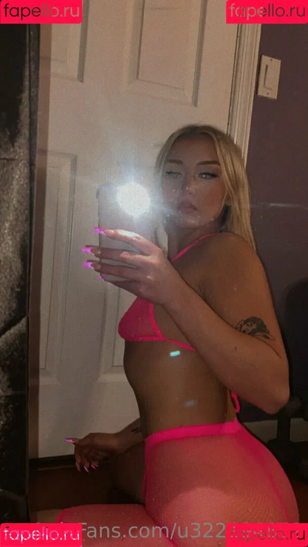 school_girllexi Onlyfans Photo Gallery 