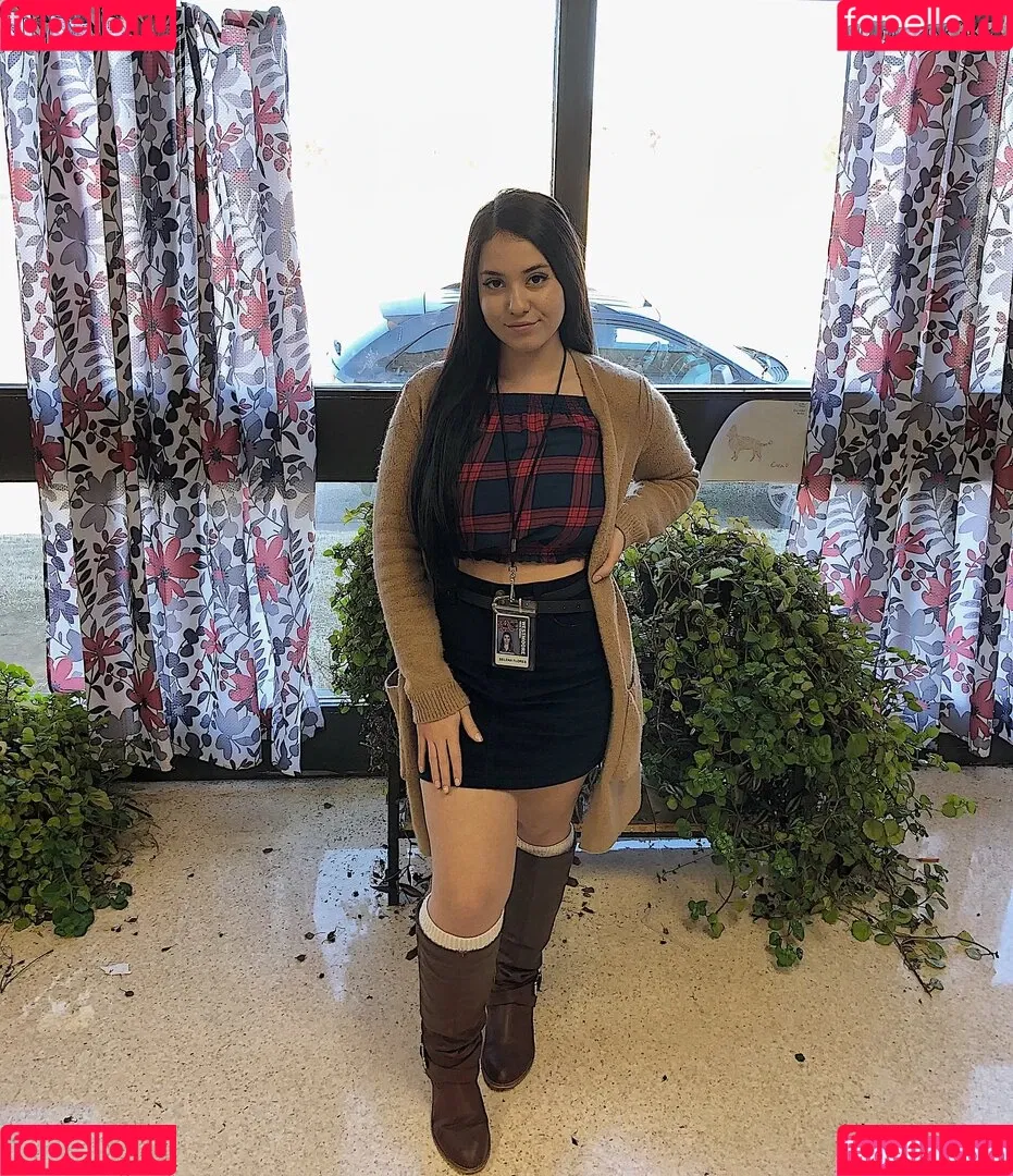 Selena Flores Onlyfans Photo Gallery 