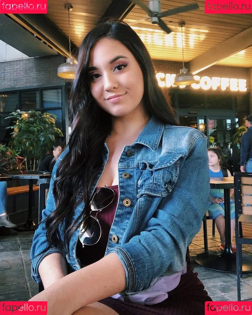 Selena Flores Onlyfans Photo Gallery 