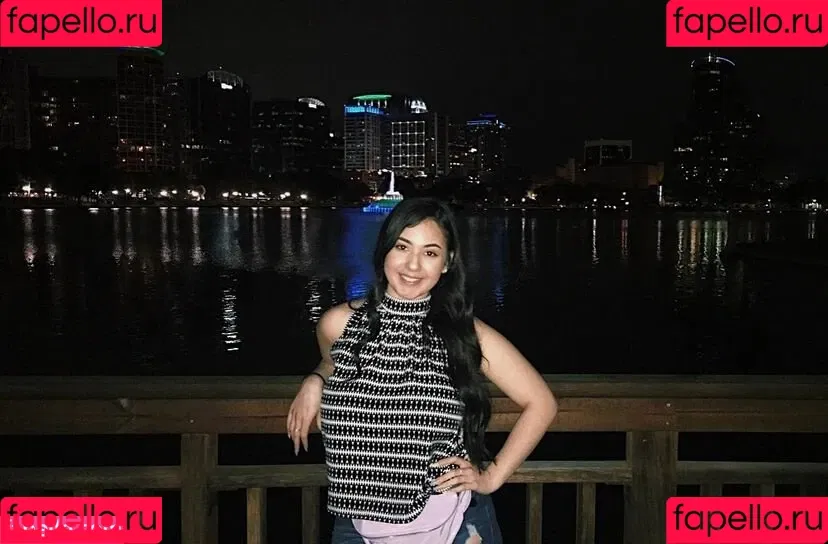 Selena Flores Onlyfans Photo Gallery 
