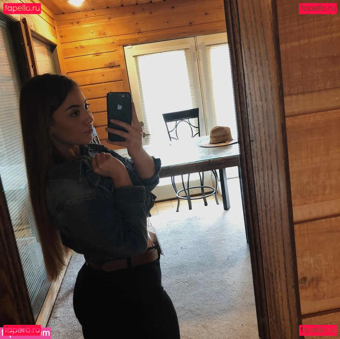 Selena Flores Onlyfans Photo Gallery 