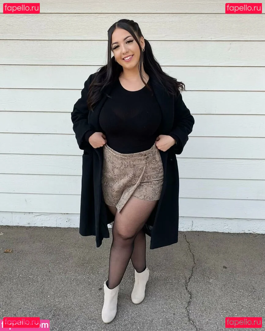 Selena Flores Onlyfans Photo Gallery 