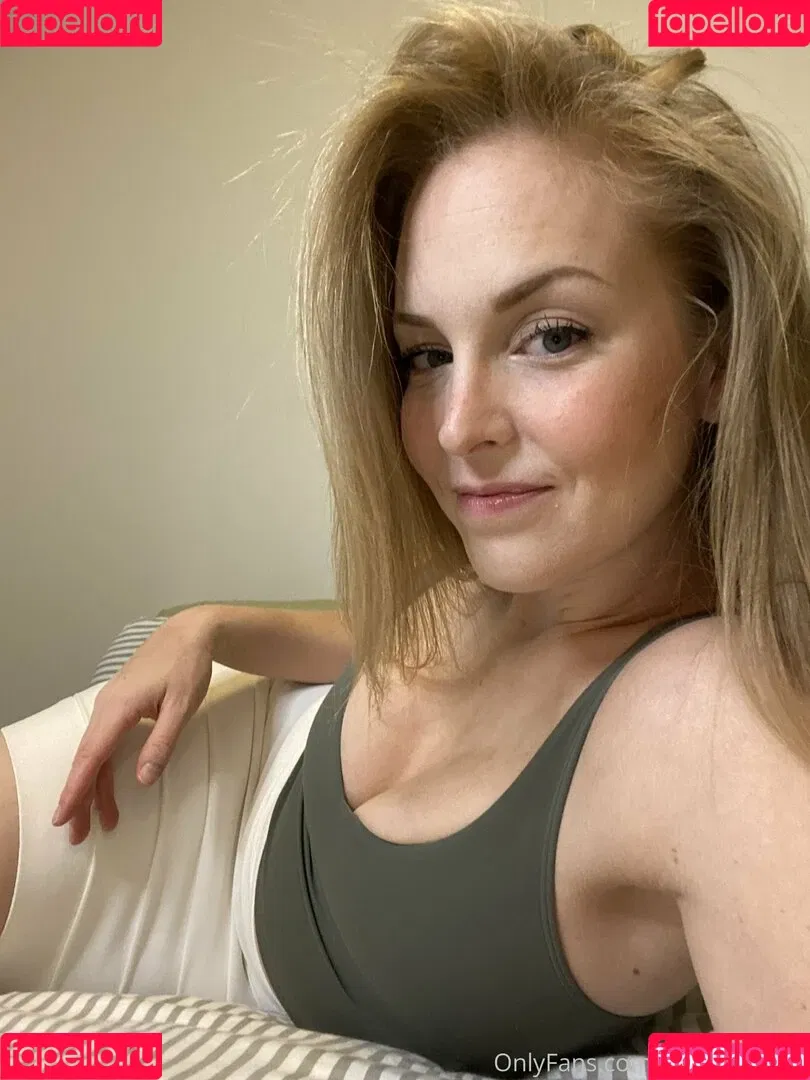 megancgram Onlyfans Photo Gallery 