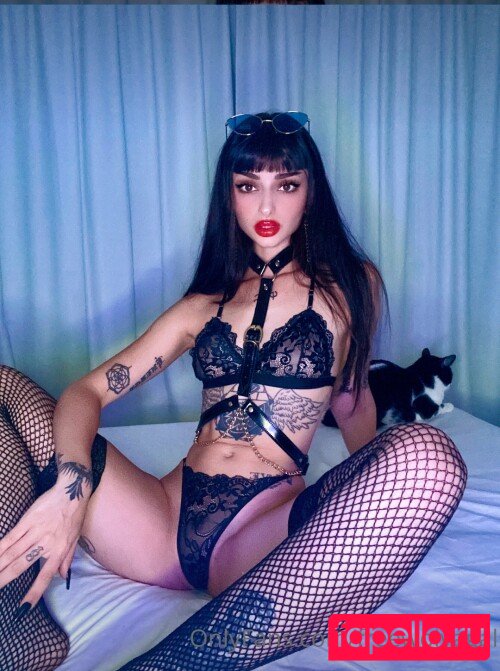 Wolvagal Nude Onlyfans Photo 5