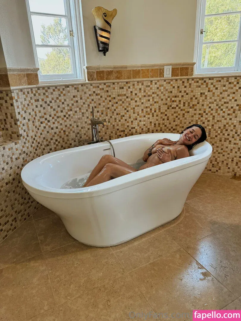 Cupofalexx Onlyfans Photo Gallery 