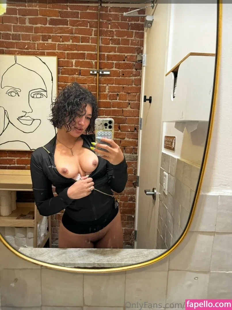 Cupofalexx Onlyfans Photo Gallery 