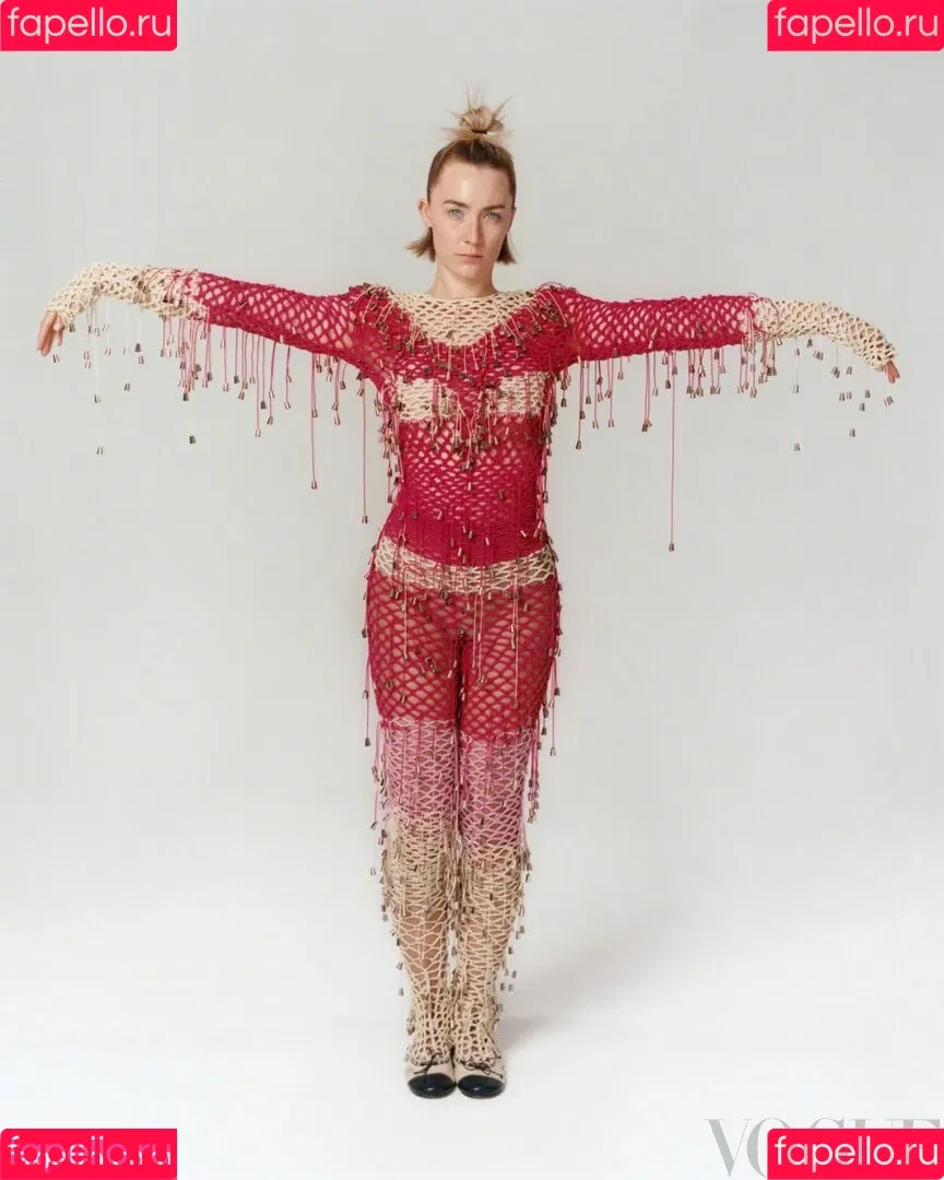 Saoirse Ronan Onlyfans Photo Gallery 